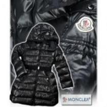 海外セレブ定番愛用 ダウンジャケット 2026 MONCLERコピー モンクレールコピー 防寒具としての機能もバッチリ