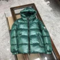 強い魅力を感じる一枚  厳しい寒さに耐える 多色可選 2026  モンクレールコピー  MONCLERコピー ダウンジャケット