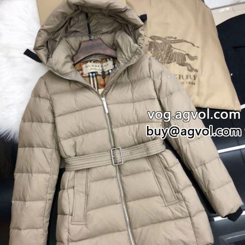 多色可選 肌触りのいい ベルトづき バーバリーコピー BURBERRYコピー 着痩せ効果もある ダウンジャケット 2022