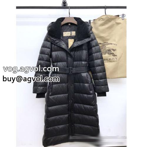 2色可選 バーバリーコピー 2022 BURBERRYコピー  ダウンジャケット薄着でも十分過ごせるこの冬絶対に重宝する一着