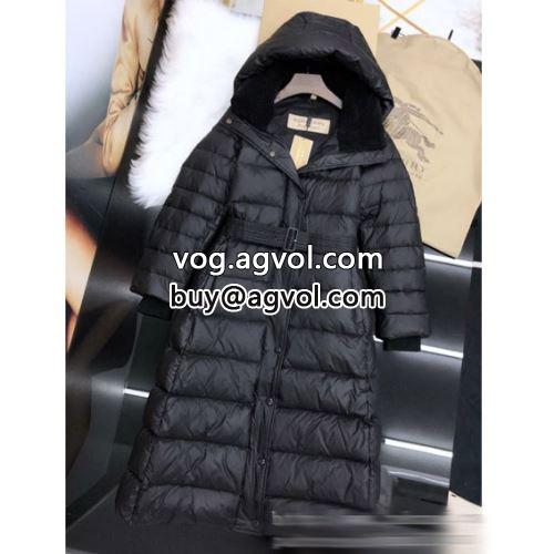 2色可選 バーバリーコピー 2022 BURBERRYコピー  ダウンジャケット薄着でも十分過ごせるこの冬絶対に重宝する一着