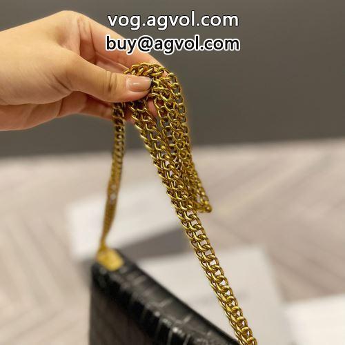 愛らしさ抜群！ 2022 2色可選 肩掛けバッグ BALENCIAGAコピー  バレンシアガコピー ショルダーバッグ