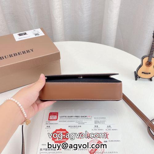 バーバリーコピー  バランスのいい大きさ バッグ BURBERRYコピー 2022 ショルダーバッグ 小型 軽量