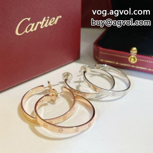 ブランドコピー カルティエ CARTIER 2022春夏 イヤリング 2色可選 コーデ 知的なムードを演出