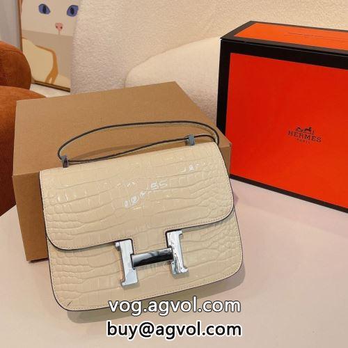 早くも完売している 2022 エルメス HERMES ショルダーバッグ 多色選択可 レディースバッグ なめらかな手触りのバッグ エルメスブランドスーパーコピー