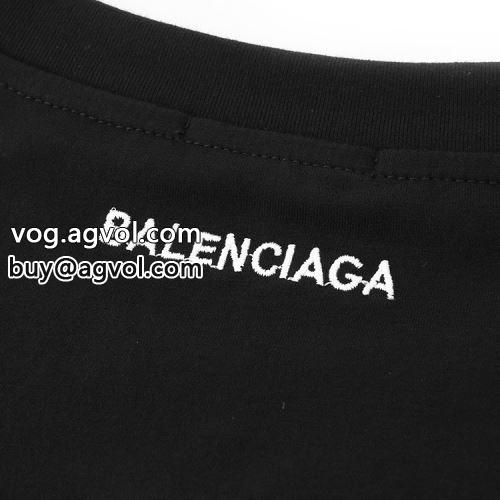 バレンシアガコピー 2色可選 落ち着いた質感 半袖Tシャツ 強い魅力を感じる一枚  BALENCIAGAコピー 2022