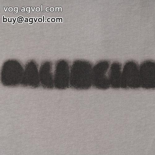 バレンシアガコピー 利便性に優れ 半袖Tシャツ 2022 BALENCIAGAコピー スタイリッシュな印象