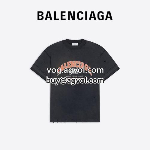  2022 半袖Tシャツ BALENCIAGAコピー お洒落に魅せる 目玉商品  バレンシアガコピー  