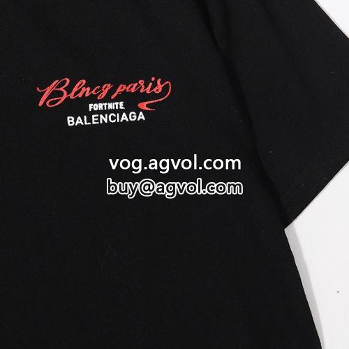大人のセンスを感じさせる 2色可選 バレンシアガコピー 2022 半袖Tシャツ  BALENCIAGAコピー