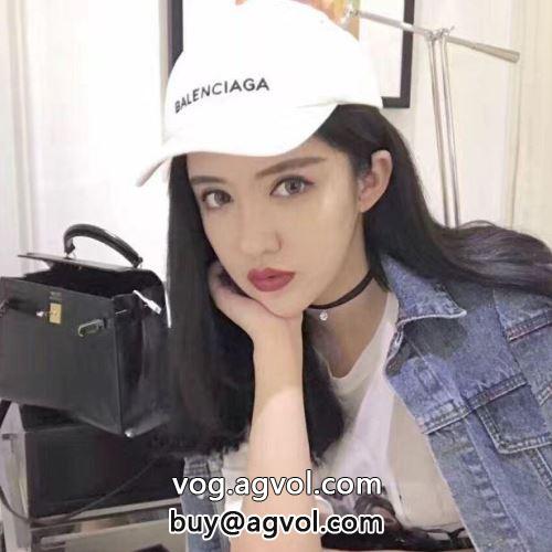 バレンシアガコピー つば付き 2022 2色可選 小顔効果大 キャップ 大好評♪ BALENCIAGAコピー