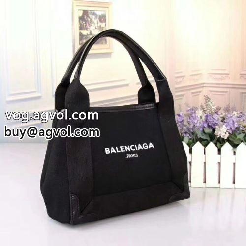 ポーチ バレンシアガコピー 2022 実用性に溢れるアイテム  BALENCIAGAコピー ハンドバッグ