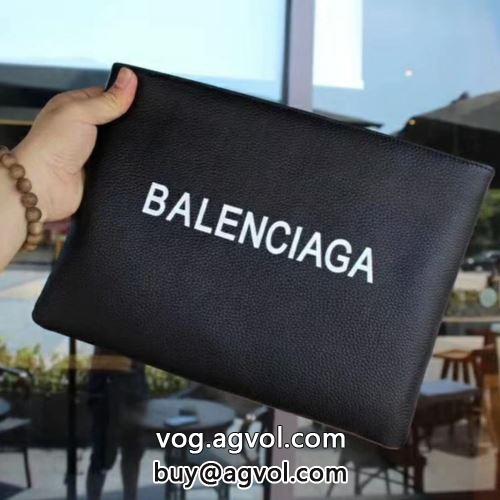 早くも完売している バレンシアガコピー 抜群な楽チン感ある大定番 2022 ビジネスケース BALENCIAGAコピー