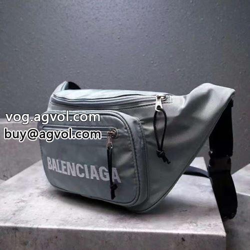2022 BALENCIAGAコピー ショルダーバッグ ミニバッグ 胸ポケット 3色可選 早くも完売している バレンシアガコピー
