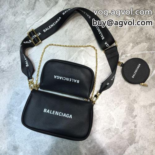 2022 バレンシアガコピー  確定となる上品 斜め掛けバッグ 柔軟 BALENCIAGAコピー 争奪戦必至