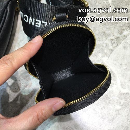 2022 バレンシアガコピー  確定となる上品 斜め掛けバッグ 柔軟 BALENCIAGAコピー 争奪戦必至