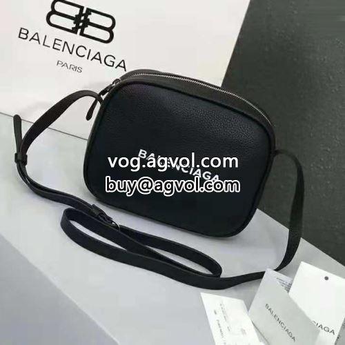  斜め掛けバッグ 多色可選 気軽に持てる BALENCIAGAコピー 今一番HOTな新品 バレンシアガコピー 2022    