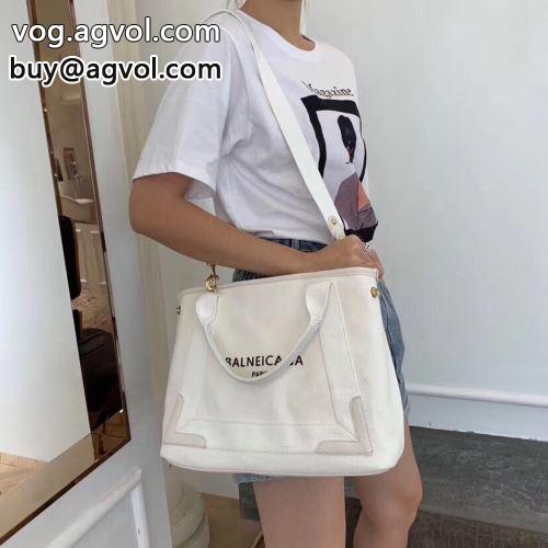 洗練を十分に演出する ハンドバッグ BALENCIAGAコピー バレンシアガコピー 2022 定番のアイテム ショルダーバッグ
