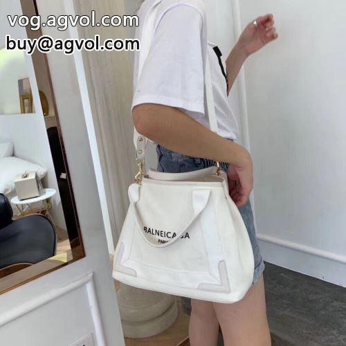 洗練を十分に演出する ハンドバッグ BALENCIAGAコピー バレンシアガコピー 2022 定番のアイテム ショルダーバッグ