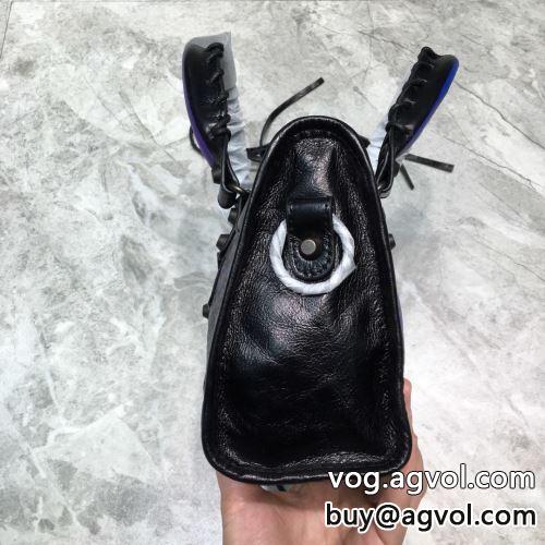 実用性に溢れるアイテム バレンシアガコピー BALENCIAGAコピー 通勤 出張 旅行  2022 ショルダーバッグ