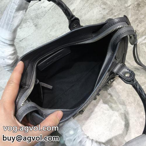 BALENCIAGAコピー 限量販売 バランスのいい大きさ 手持ち&ショルダー掛け  ショルダーバッグ  =バレンシアガコピー 2022