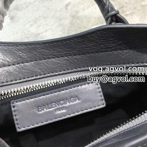 BALENCIAGAコピー 限量販売 バランスのいい大きさ 手持ち&ショルダー掛け  ショルダーバッグ  =バレンシアガコピー 2022