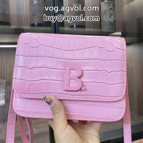抜群な楽チン感ある大定番 BALENCIAGAコピー 丈夫 バレンシアガコピー ショルダーバッグ 2022