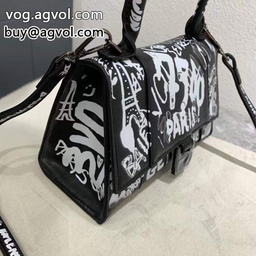 2色可選 利便性に優れ 芸能人に愛用者続出 バレンシアガコピー 2022 BALENCIAGAコピー ショルダーバッグ