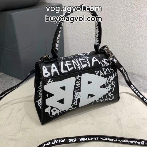 2色可選 利便性に優れ 芸能人に愛用者続出 バレンシアガコピー 2022 BALENCIAGAコピー ショルダーバッグ