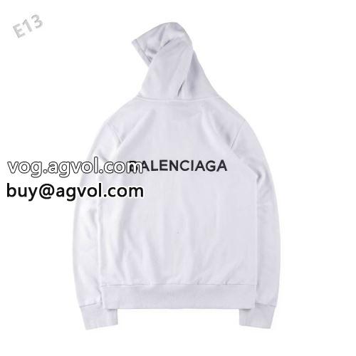 トップス おしゃれに絶大な人気の 防寒 2022 BALENCIAGAコピー バレンシアガコピー おしゃれな装い  パーカー