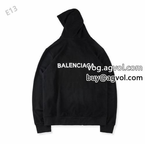 トップス おしゃれに絶大な人気の 防寒 2022 BALENCIAGAコピー バレンシアガコピー おしゃれな装い  パーカー