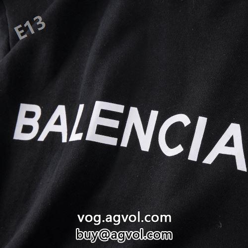 トップス おしゃれに絶大な人気の 防寒 2022 BALENCIAGAコピー バレンシアガコピー おしゃれな装い  パーカー