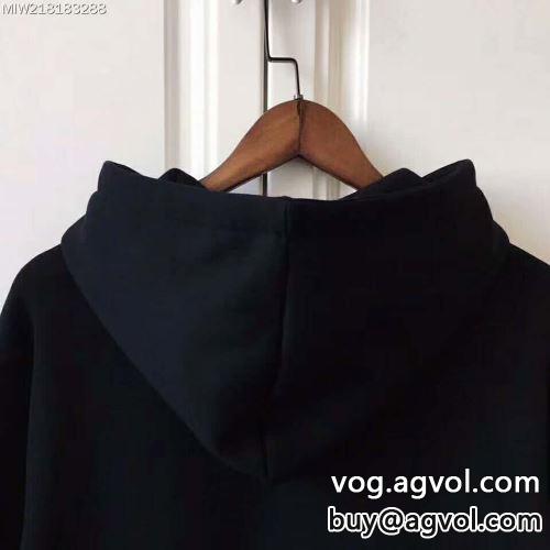 バレンシアガコピー BALENCIAGAコピー セレブ愛用の超人気商品トップス パーカー アウトドア系 程よい厚み 2022
