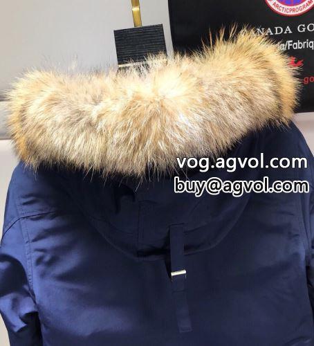 ダウンジャケット 何にでも合わせ易く格好良く決まる  Canada Gooseコピー 2022 カナダグース 多色可選