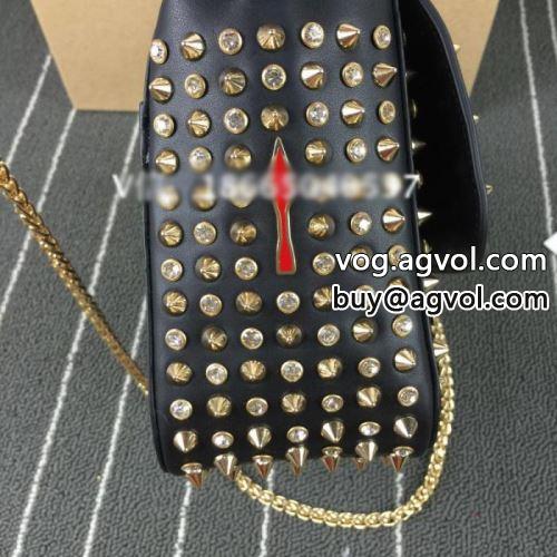 クリスチャンルブタンコピー 女性用の鞄 斜め掛けバッグ 絶対オススメ♡ Christian Louboutinコピー 2022