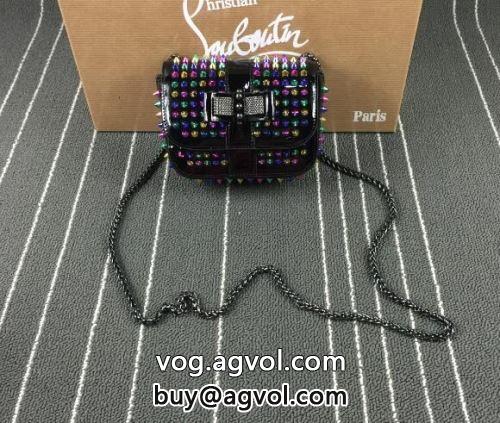 ショルダーバッグ Christian Louboutinコピー 2022 通勤 お買い得品 クリスチャンルブタンコピー 斜め掛けバッグ