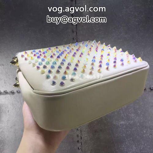 魅力的 クリスチャンルブタンコピー キャリア女性のお悩み解決 ショルダーバッグ カジュアル 2022 Christian Louboutinコピー