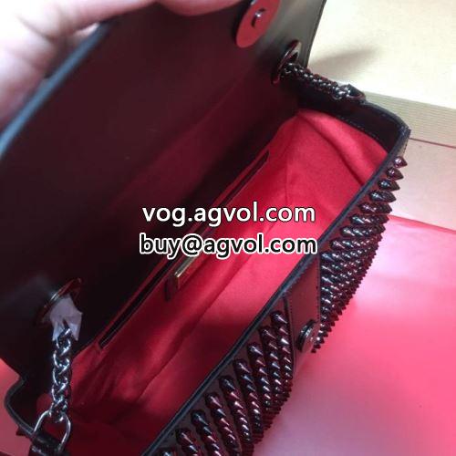 2022 Christian Louboutinコピー ムダな装飾を排したデザイン クリスチャンルブタンコピー 超目玉 耐久性