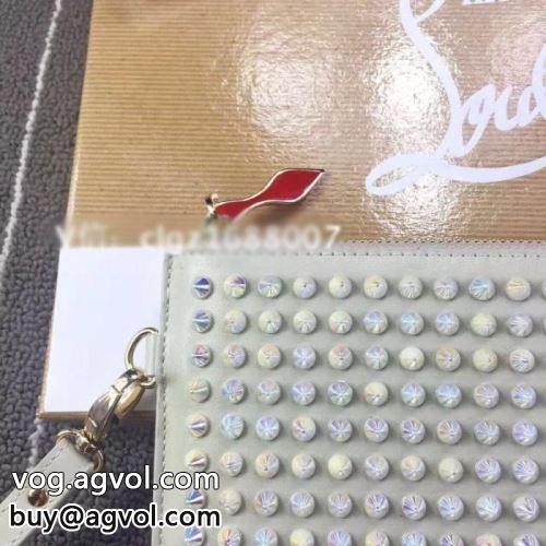 高級本革 クリスチャンルブタンコピー 財布 カード入れ付  Christian Louboutinコピー 小型 軽量 2022 お洒落に魅せる