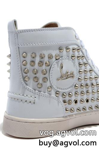 履き心地のいい 2022 存在感のある カジュアルシューズ クリスチャンルブタンコピー シューズ Christian Louboutinコピー
