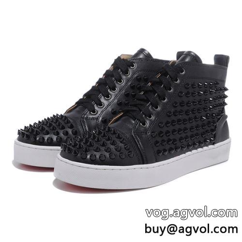 ナチュラルな素材感 2022 シューズ カジュアルシューズ クリスチャンルブタンコピー  肌触りのいい Christian Louboutinコピー 