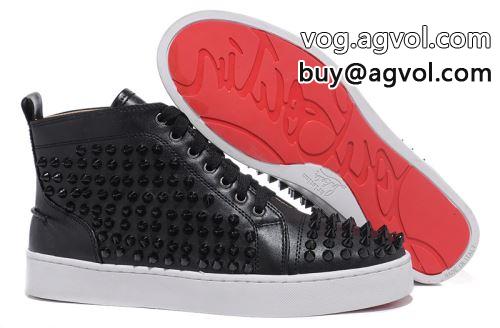 ナチュラルな素材感 2022 シューズ カジュアルシューズ クリスチャンルブタンコピー  肌触りのいい Christian Louboutinコピー