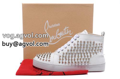 クリスチャンルブタンコピー Christian Louboutinコピー カジュアルシューズ 着用 2022 主役になる存在感 シューズ