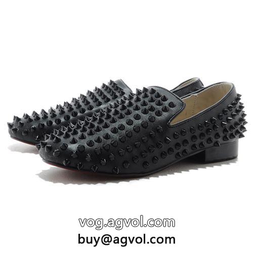  2022 シューズ クリスチャンルブタンコピー 着脱の簡単なスリップオンタイプ Christian Louboutinコピー 海外セレブ定番愛用 カジュアルシューズ   