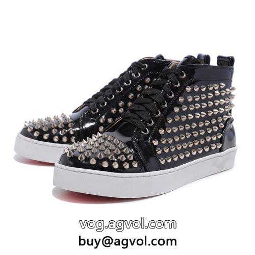  カジュアルシューズ 2022 流行や季節に拘らないデザイン シューズ Christian Louboutinコピー クリスチャンルブタンコピー 魅惑 