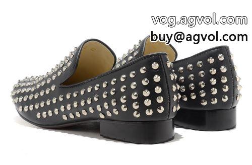 2022 シューズ クリスチャンルブタンコピー 軽い履き心地 Christian Louboutinコピー 魅惑 カジュアルシューズ