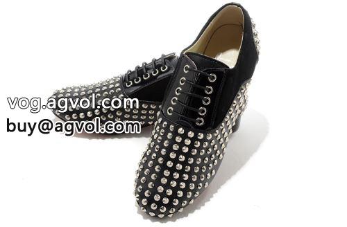 目玉商品 Christian Louboutinコピー カジュアルシューズ 2022 シューズ  海外限定ライン クリスチャンルブタンコピー