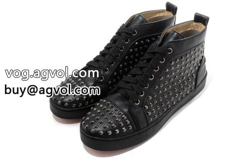 Christian Louboutinコピー カジュアルシューズ 履き心地抜群 クリスチャンルブタンコピー セレブ風 2022 シューズ