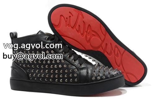 Christian Louboutinコピー カジュアルシューズ 履き心地抜群 クリスチャンルブタンコピー セレブ風 2022 シューズ