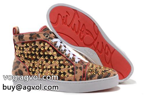 クリスチャンルブタンコピー 2022 大人キレイに仕立てる Christian Louboutinコピー ヒョウ柄 シューズ  カジュアルシューズ
