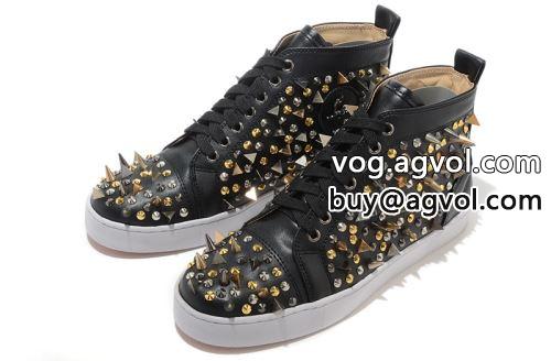 芸能人に愛用者続出 Christian Louboutinコピー 2022 クリスチャンルブタンコピー シューズ  カジュアルシューズ  主役になる存在感